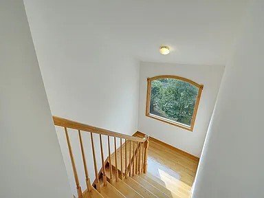 Building Photo - 5 Roosevelt Ave