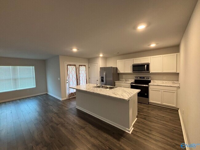 Building Photo - 172 Tobin Ln