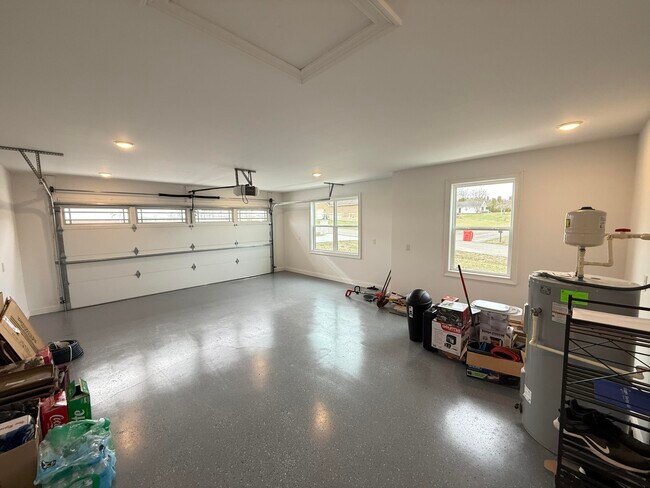 Building Photo - 46 Caden Ln