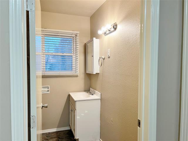 Building Photo - 106 Monticello Dr