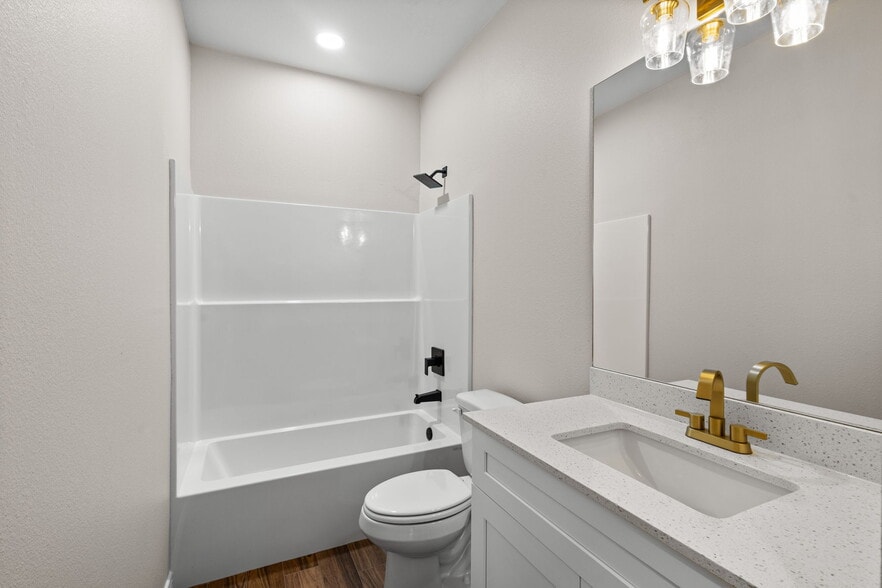 Building Photo - 195 Teal Dr