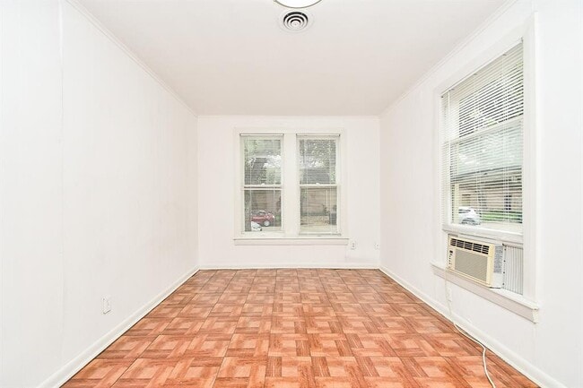 Building Photo - 4416 Mt Vernon St