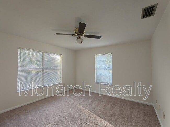 Building Photo - 6133 NW 33 St