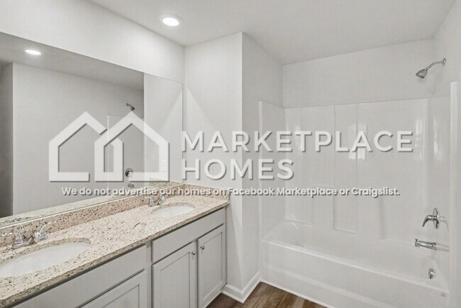 Building Photo - 280 Oakwood Dr NW