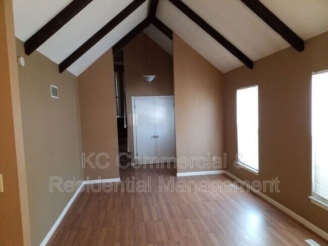 Building Photo - 10013 N Harrison Dr