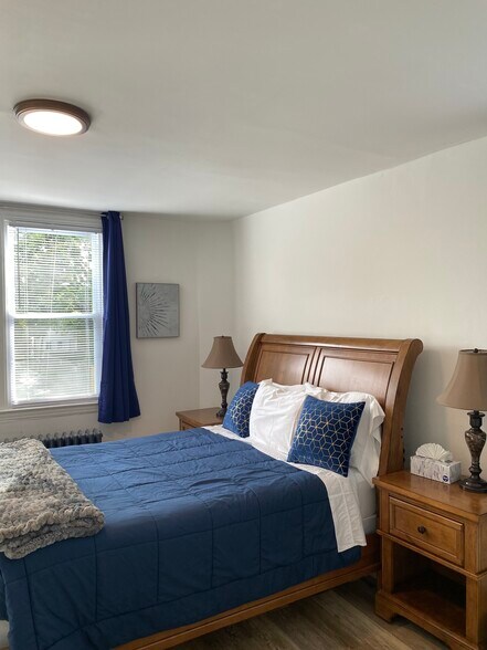 Building Photo - 1513 Oates St NE