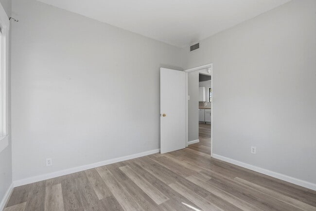 Building Photo - 420 E Speedway Blvd