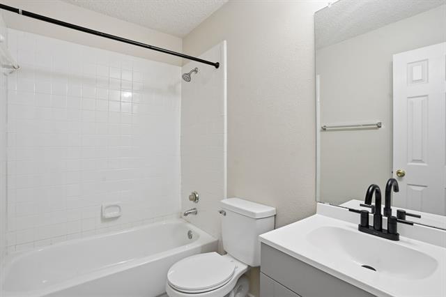 Building Photo - 10900 Trestles Rd