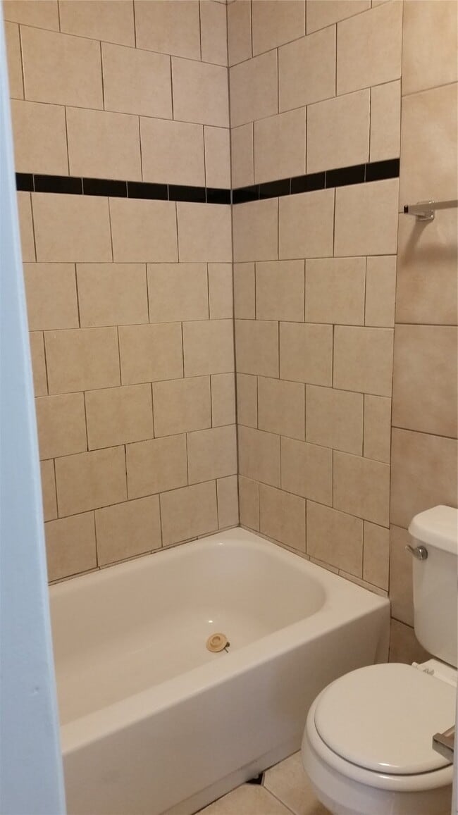 Building Photo - 10927 Wilkenburg Dr