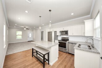 Building Photo - 3703 Lila St