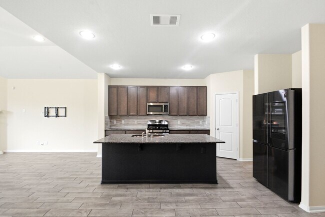 Building Photo - 15127 Monal Trie Dr