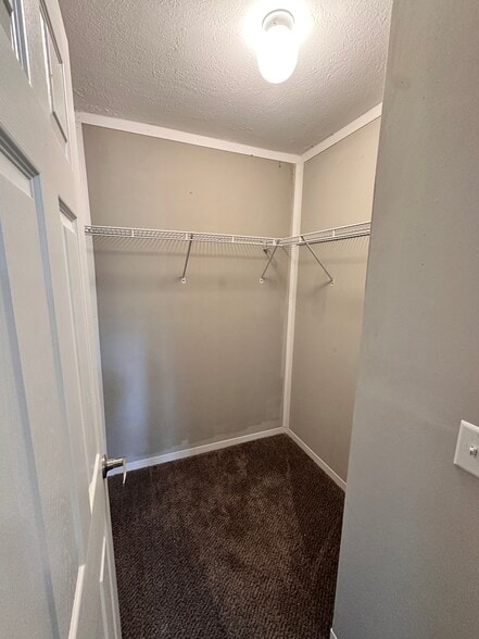 Building Photo - 253 Old Mobile Hwy