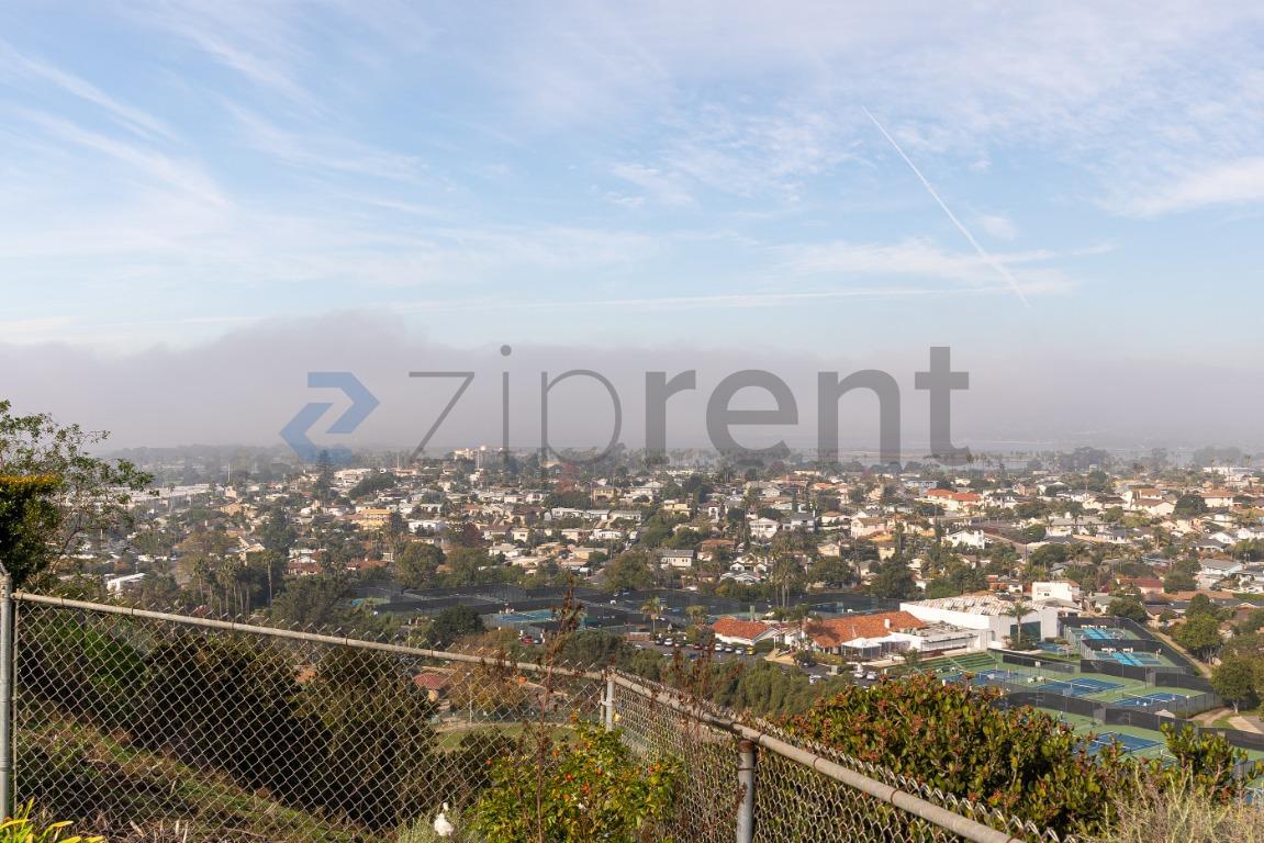 Building Photo - 5002 Plainview Rd