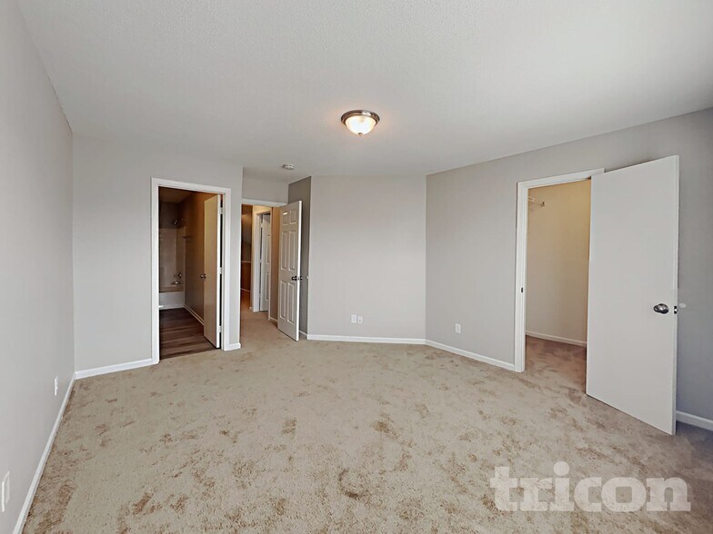 Building Photo - 6750 Kinnerton Dr