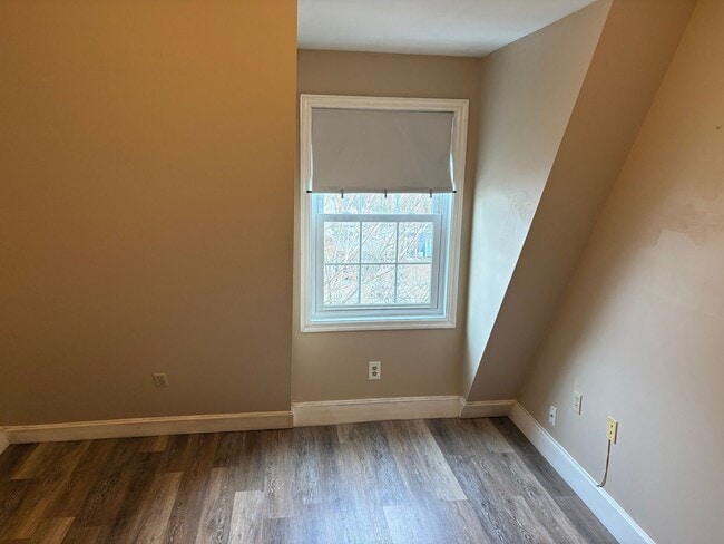 Building Photo - 948 US-1