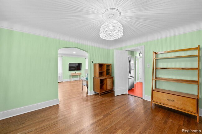 Building Photo - 1516 W Houstonia Ave