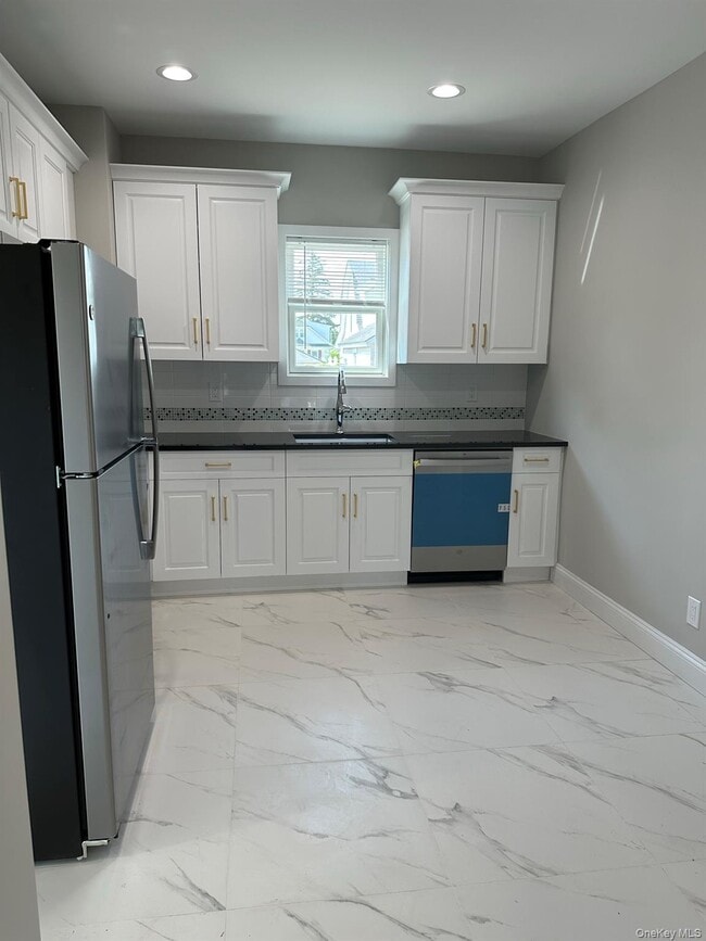 Building Photo - 39 Fairfield Ave