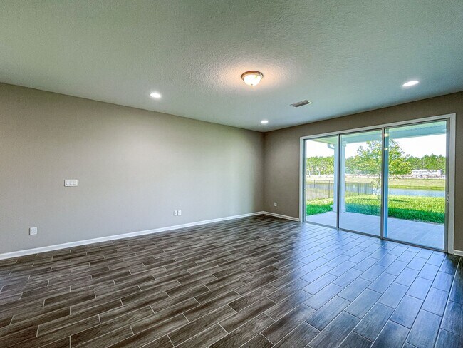Building Photo - Silverleaf 4/3 w water view!!