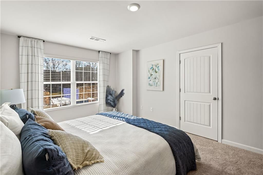 Building Photo - 3 Silverbell Ln NW