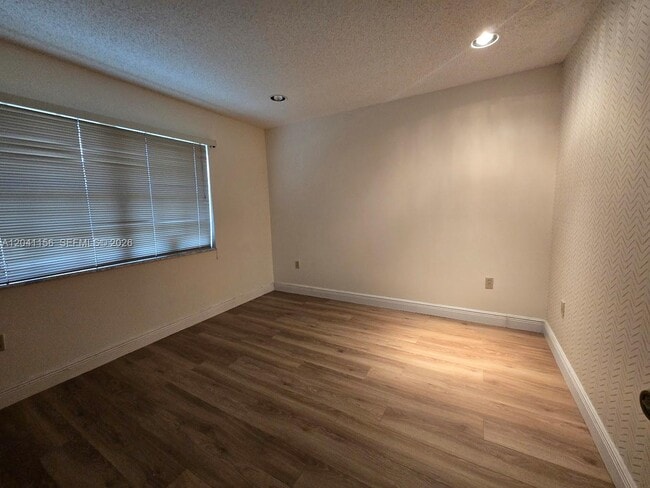 Building Photo - 15630 SW 46th Terrace