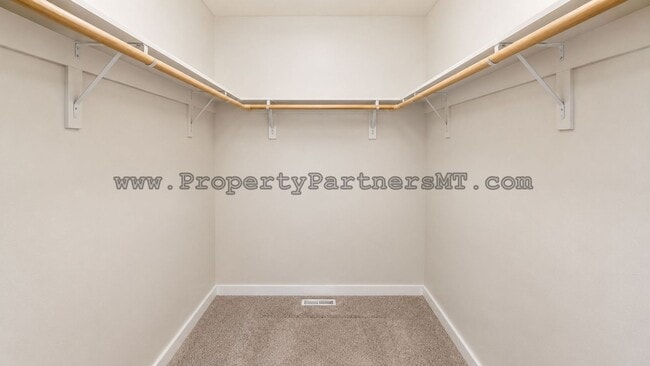 Building Photo - 3 Bedroom 2 Bath House - Near Emily Dickinson School