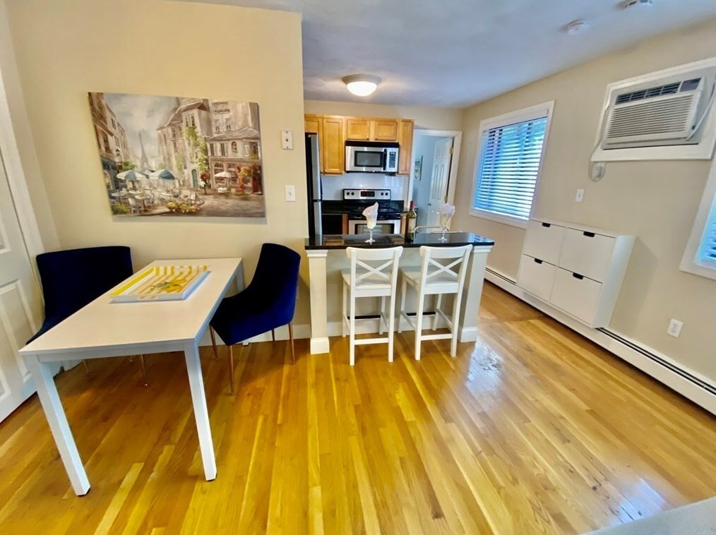 Building Photo - 7 Mortimer Pl