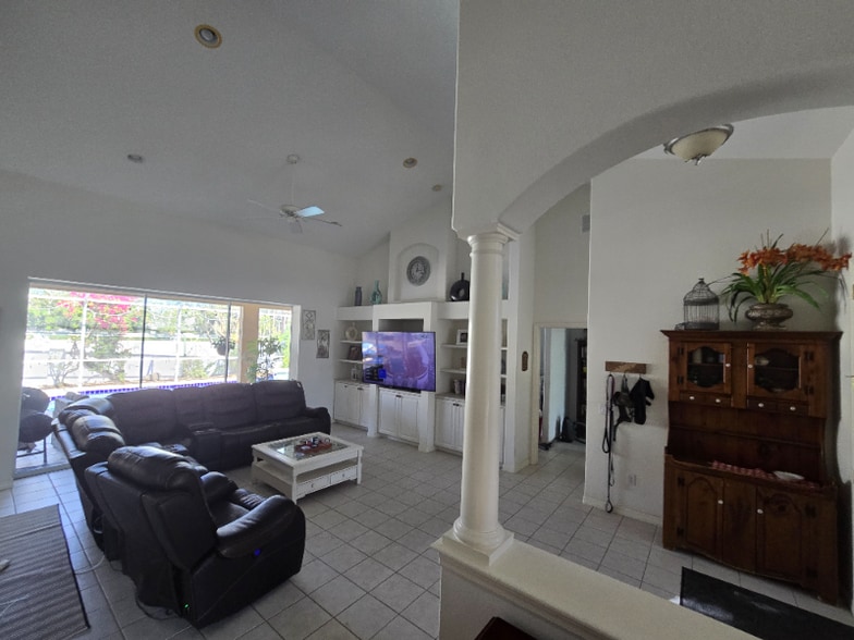 Building Photo - 4947 Cedar Oak Wy