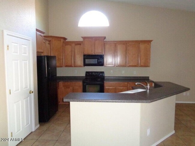 Building Photo - 22641 N Gibson Dr