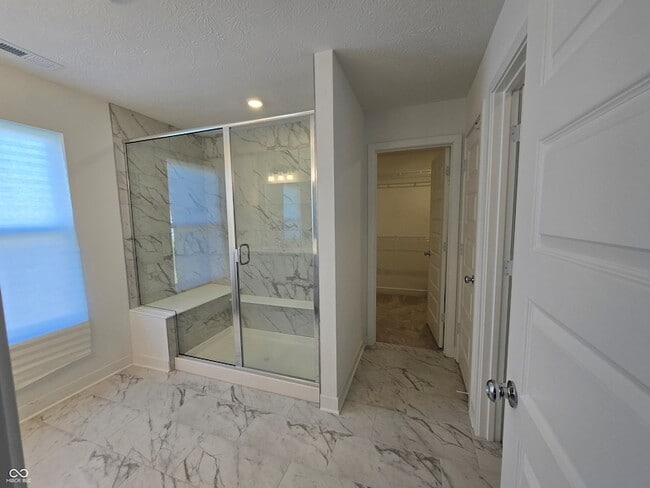 Building Photo - 5128 Summerton St