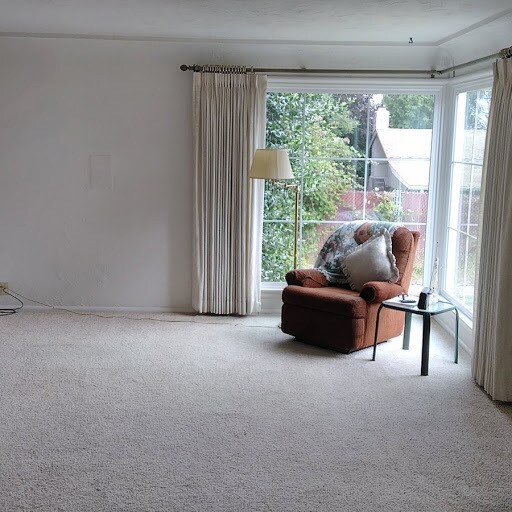 Building Photo - $2495.00 North End Rambler - 4 bedroom 1 b...