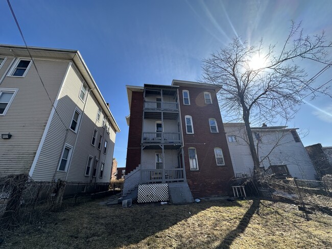 Building Photo - 108-110-110 New Britain Ave