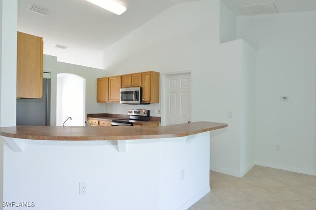 Building Photo - 343 NE 10th St