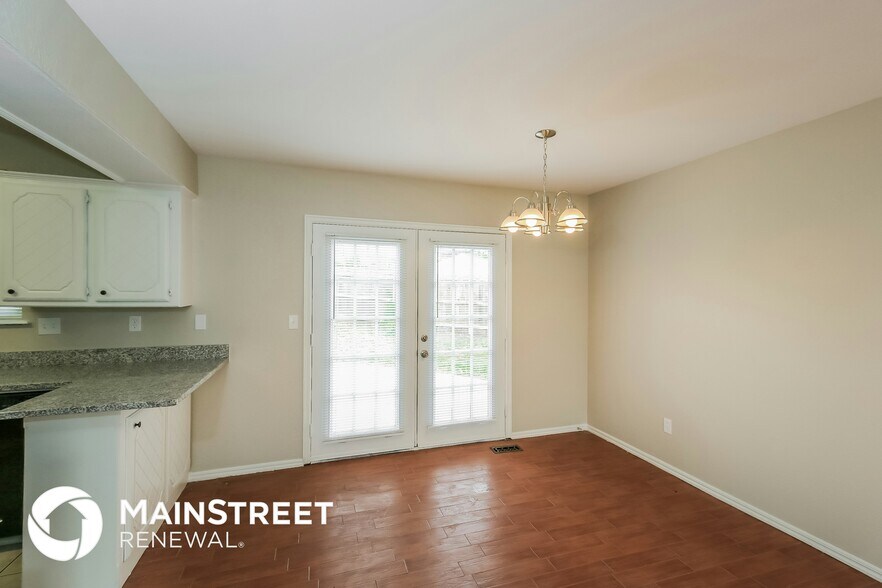 Building Photo - 1604 Pennington Cir