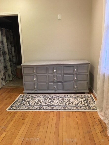 Building Photo - 777-779 Hague Ave