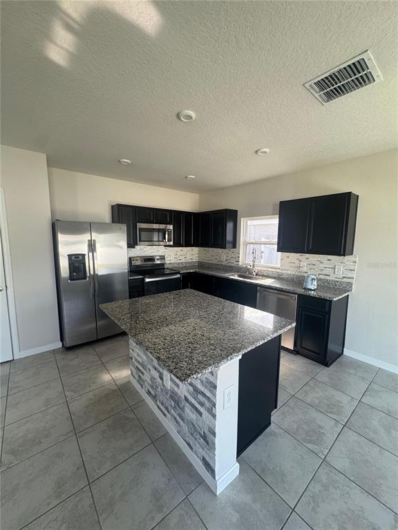 Building Photo - 1666 Ambar Ct