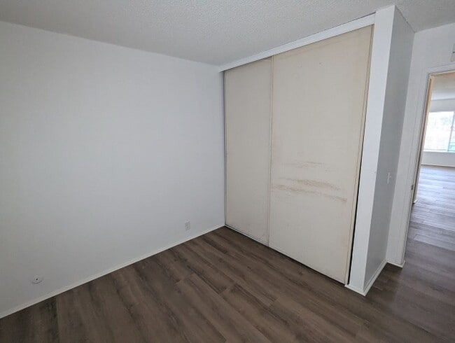 Building Photo - 4 Bedroom, 2 Bath - Single Story Home in P...