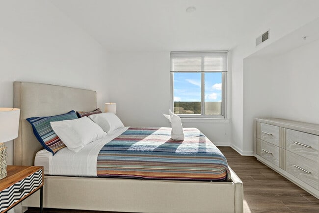 Building Photo - 8106 Leesburg Pike