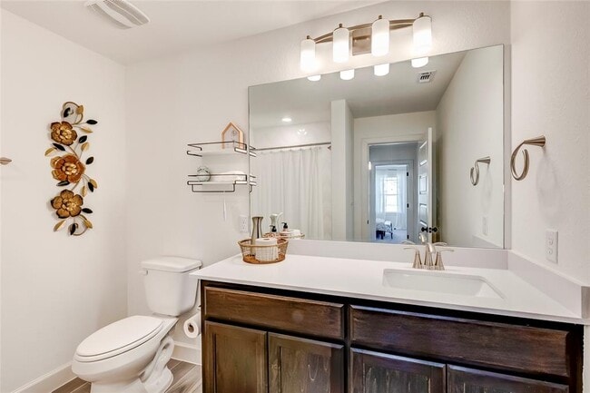 Building Photo - 133 Goshen Dr