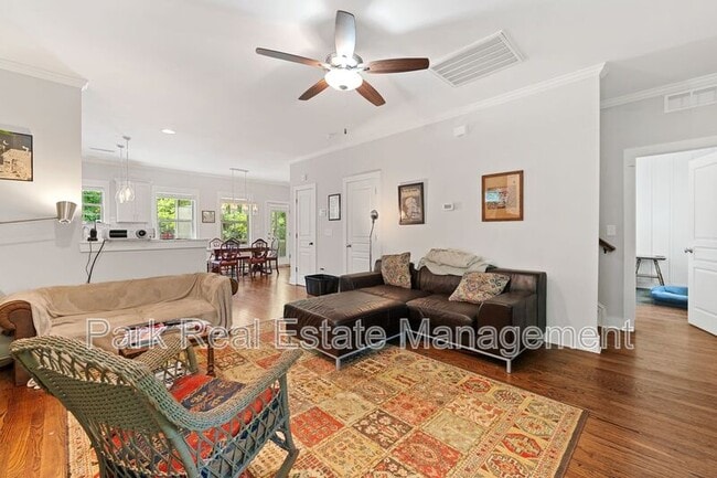 Building Photo - 1111 W Murray Ave