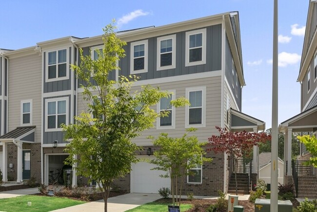 Primary Photo - End Unit Townhome | Washer/ Dryer Included...