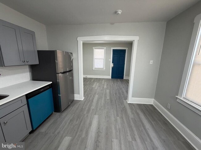 Building Photo - 244 Mansion Ave