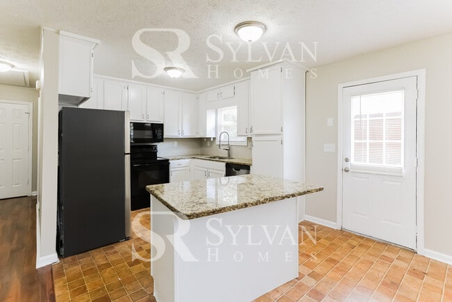 Building Photo - The Lifestyle You Deserve.