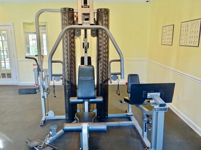 Building Photo - All Inclusive Seasonal Rental Available 11...