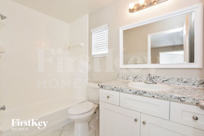 Building Photo - 11255 Cypress Leaf Dr