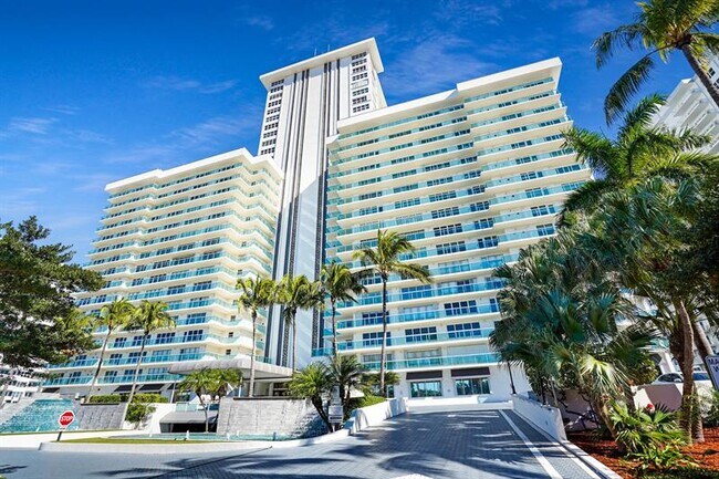 Building Photo - 3900 Galt Ocean Dr