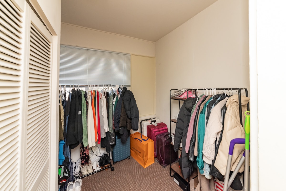 Building Photo - 3413 N Elaine Pl