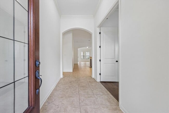 Building Photo - 14304 Senia Bend
