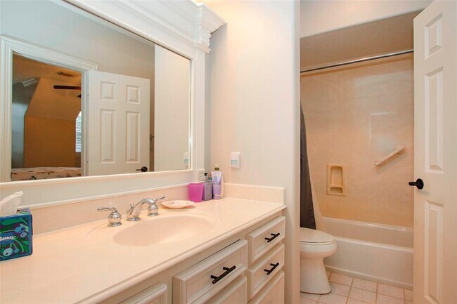 Building Photo - 27 Cape Jasmine Pl