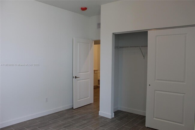 Building Photo - 1379 Tangled Orchard Tr