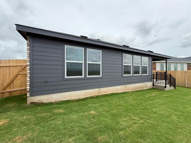 Building Photo - 114 Rodney Boat Rd